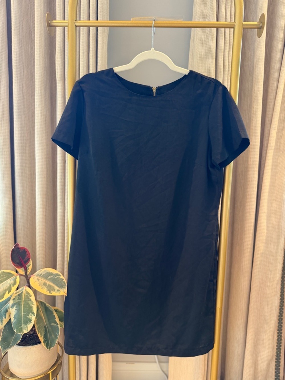 EUC Lulu's Black Mini Shift Dress - Picture 2 of 5